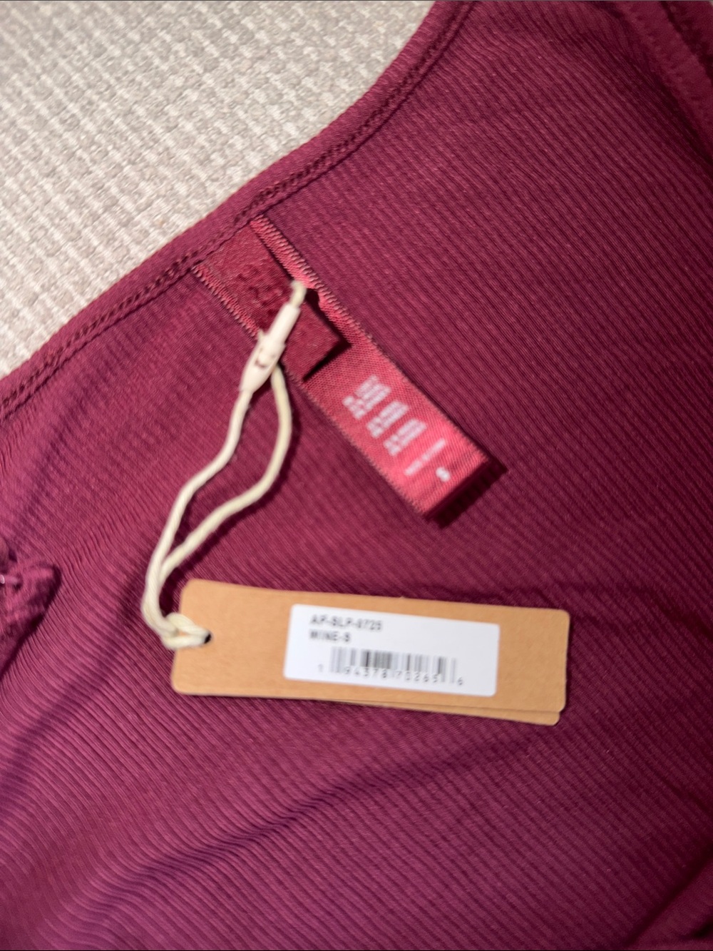 Sleeveless Burgundy Bodycon Midi Dress - Picture 3 of 3